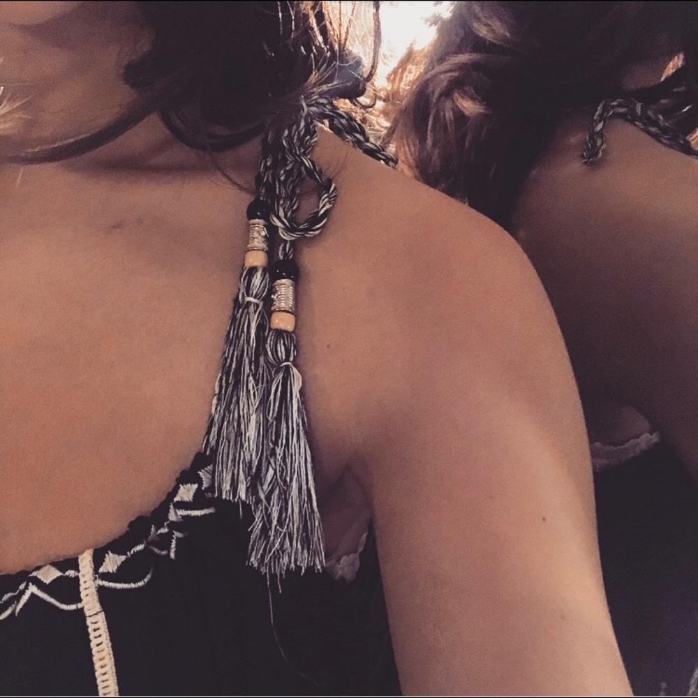 Black embroidered vacation dress - Picture 7 of 9